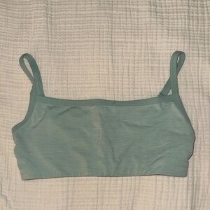 Vitality Green Square neck sports bra